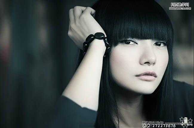 PS调色实例教程:将美女模特调制出中性色调的方法